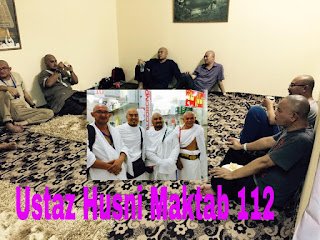 Jemaah Maktab 112 bersama Ustaz Husni di dalam khemah